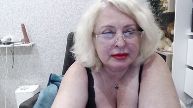 Alek-Sandra - Porn Video [Bongacams]: xxxvideo, naked porn slut, alluring hips