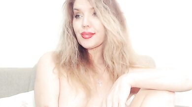 Drakulaura1 - Porn Video [Bongacams]: thinking about sex, intense desire, playing