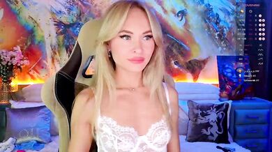 SweetGerl00 - Porn Video [Bongacams]: enchanting model, sculpted waistline, captivating cam slut
