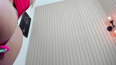 emma_collson - Porn Video [Cam4]: lively broadcaster, trembling sensations, busty