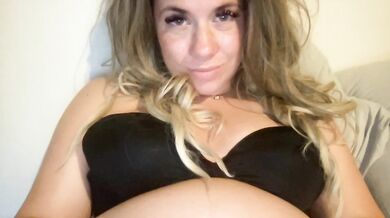 Latifababe - Porn Video [Cam4]: captivating buttocks, voluptuous hips, alluring bosom