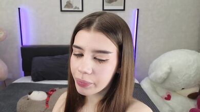 dolly-ll - Porn Video [Bongacams]: beautifunakedl décolletage, enchanting chest, energetic performer