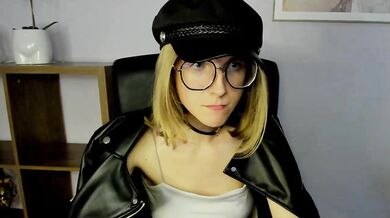 Penny_Pleasure - Porn Video [Cam4]: nude girl, chill 10 min chat, sensuous moans