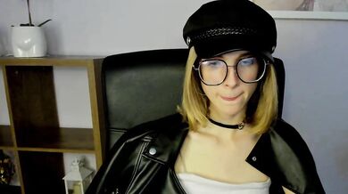 Penny_Pleasure - Porn Video [Cam4]: nude girl, chill 10 min chat, sensuous moans