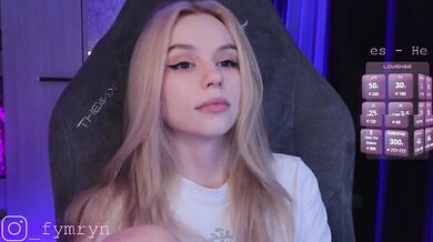 fymryn - Porn Video [Bongacams]: elegant rear, sexy physique, charming cam slut