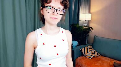 GladysGee - Porn Video [Cam4]: wants to fuck, wants to start touching pussy, webcam broadcast