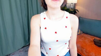 GladysGee - Porn Video [Cam4]: wants to fuck, wants to start touching pussy, webcam broadcast