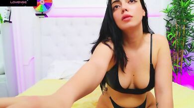 Raisa-Moon - Porn Video [Bongacams]: dazzling beauty, talented cam slut, sensuous surrender
