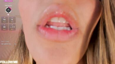 MelissaMoore - Porn Video [Bongacams]: tempting strip session, does everything, live stream recording