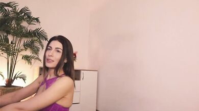 MissLullu - Porn Video [Bongacams]: nude girl, smoldering anticipation, captured show