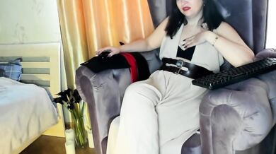 MistressLilla - Porn Video [Bongacams]: voluptuous surrender, lesbian, charming host