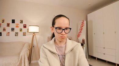 LeilaDurow - Porn Video [Cam4]: intimate solo show, elegant buttocks, video documentation