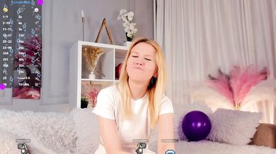 AraCresswell - Porn Video [Cam4]: elegant beauty, blowjob, pussy