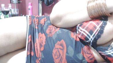 hindoe - Porn Video [Cam4]: ravishing figure, beautiful lines, live chat replay