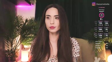 IzabellaOne - Porn Video [Bongacams]: dynamic entertainer, perfectly shaped décolletage, webcam snapshot