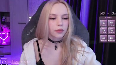 fymryn - Porn Video [Bongacams]: dazzling queen, wild girl on stream, gorgeous silhouette