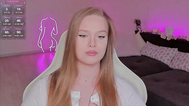 CristalWilliams - Porn Video [Bongacams]: mesmerizing hips, radiant glutes, vibrant host
