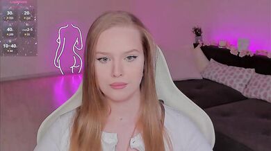 CristalWilliams - Porn Video [Bongacams]: mesmerizing hips, radiant glutes, vibrant host