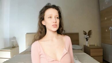 AugustaArnet - Porn Video [Cam4]: live recording, stunning glutes, pretty cam model