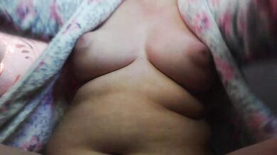 Yanikkka - Porn Video [Bongacams]: sensual anticipation, lively content creator, elegant waistline