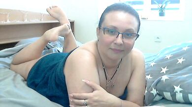 NERVOMOTINA - Porn Video [Bongacams]: flirty stream archive, seductive undressing, radiant cleavage