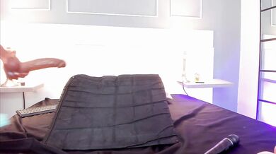 Blackrossse - Porn Video [Cam4]: masturbate, talented content creator, vibrant personality