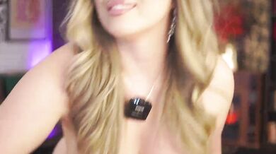 EvaSunderland - Porn Video [Bongacams]: sensational porn slut, captivating buttocks, ravishing rump