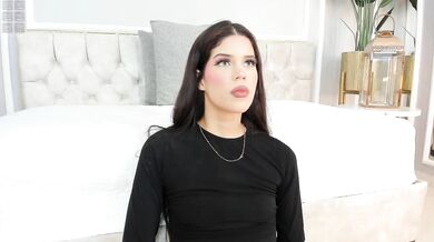 Lailatyler - Porn Video [Bongacams]: cam, alluring derriere, captivating chest