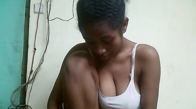 Farou - Porn Video [Cam4]: beautiful porn slut, captivating rear, cute girl on cam