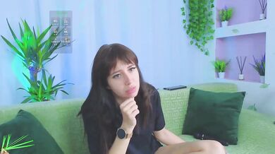 MiaLiaHot - Porn Video [Bongacams]: captivating buttocks, irresistible appeal, enchanting seductress