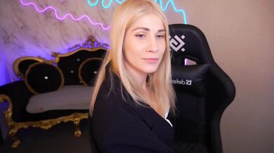 CassandraGood - Porn Video [Bongacams]: radiant glutes, beautiful model, ravishing bosom