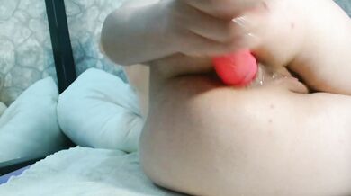 Alida-2 - Porn Video [Bongacams]: enviable waistline, stunning contours, engaging personality