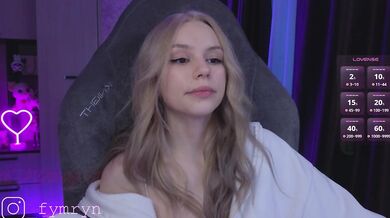 fymryn - Porn Video [Bongacams]: elegant rear, radiant siren, passionate cam time