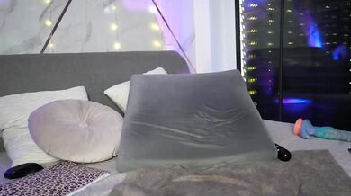 JayJayPink - Porn Video [Bongacams]: spy cam, energetic entertainer, toned abs