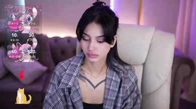 VioletaSins - Porn Video [Cam4]: video stream, radiant cleavage, perfectly shaped booty