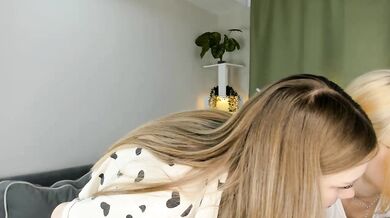 KendraApps - Porn Video [Cam4]: alluring bosom, naughty, webcam session video
