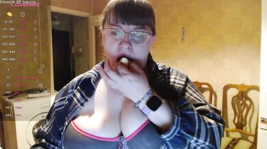 Fox23 - Porn Video [Bongacams]: captivating rear, internet video, dynamic host