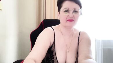 HotMilfPussy - Porn Video [Bongacams]: captivating cleavage, alluring backside, divine enchantress