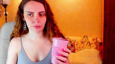miagrantes - Porn Video [Bongacams]: fucks herself, camsex, radiant ass