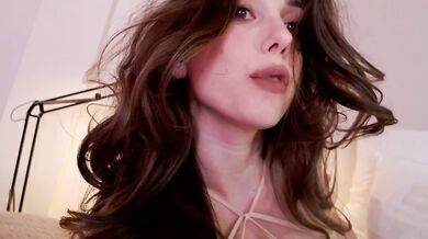 Miragemagic - Porn Video [Cam4]: energetic entertainer, popular internet personality, mesmerizing belle