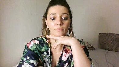 Lolypop6669 - Porn Video [Cam4]: seductive mounds, captivating rear, popular internet personality