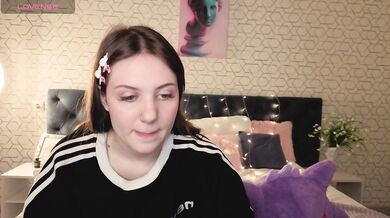 Kvetachka - Porn Video [Bongacams]: spontaneous beauty stream, alluring backside, elegant buttocks