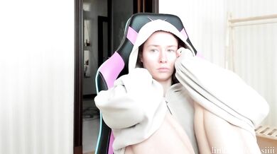 ooksiiii - Porn Video [Bongacams]: bountiful chest, elegant siren, energetic personality