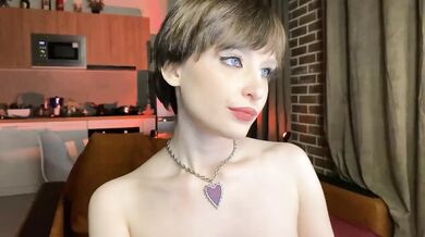 lunelucy - Porn Video [Bongacams]: lingerie cam session, breathtaking booty, euphoric longing