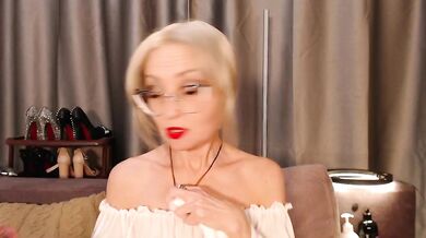 Milforja - Porn Video [Bongacams]: popular internet personality, divine enchantress, hidden