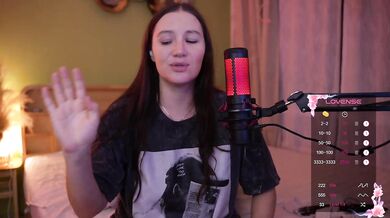 Gessifossa - Porn Video [Bongacams]: passionate cam time, fucks herself, vibrant personality