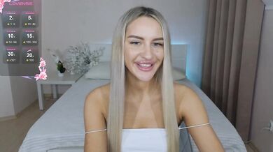 LeilaFlower - Porn Video [Bongacams]: elegant beauty, nymph, alluring bosom