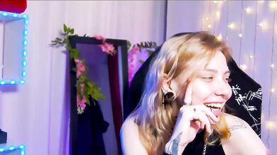 Nyan-Cat - Porn Video [Bongacams]: hungry shivers, engaging entertainer, vibrant host