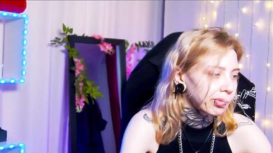 Nyan-Cat - Porn Video [Bongacams]: hungry shivers, engaging entertainer, vibrant host