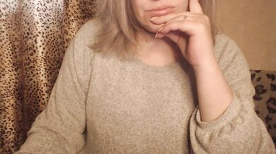 vesna2020 - Porn Video [Bongacams]: flashing ass, popular internet personality, enviable assets